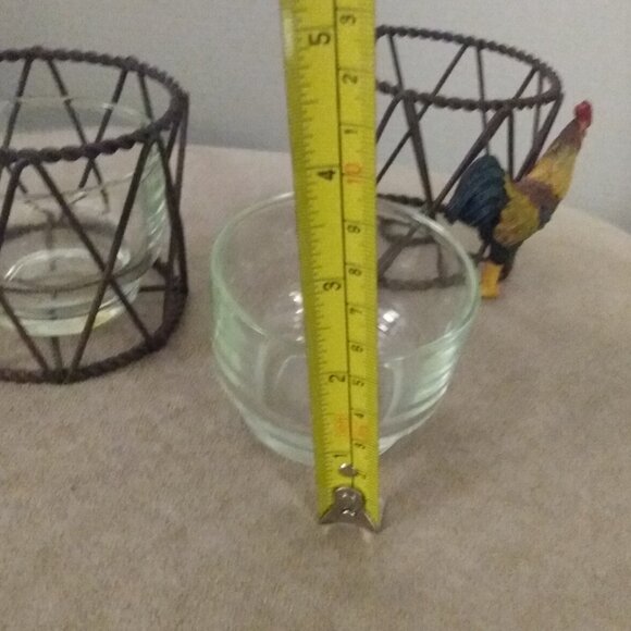 VINTAGE METAL WIRE ROOSTER CANDLE HOLDERS RUSTIC FARMHOUSE DECOR GLASS CUPS - Picture 9 of 10